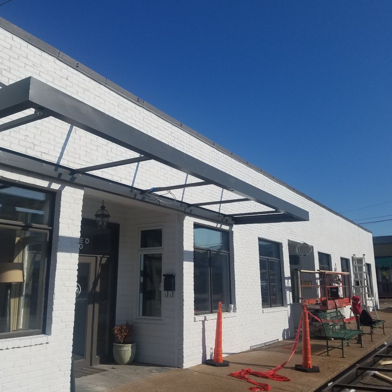 400 South Lamar Store Front After 2