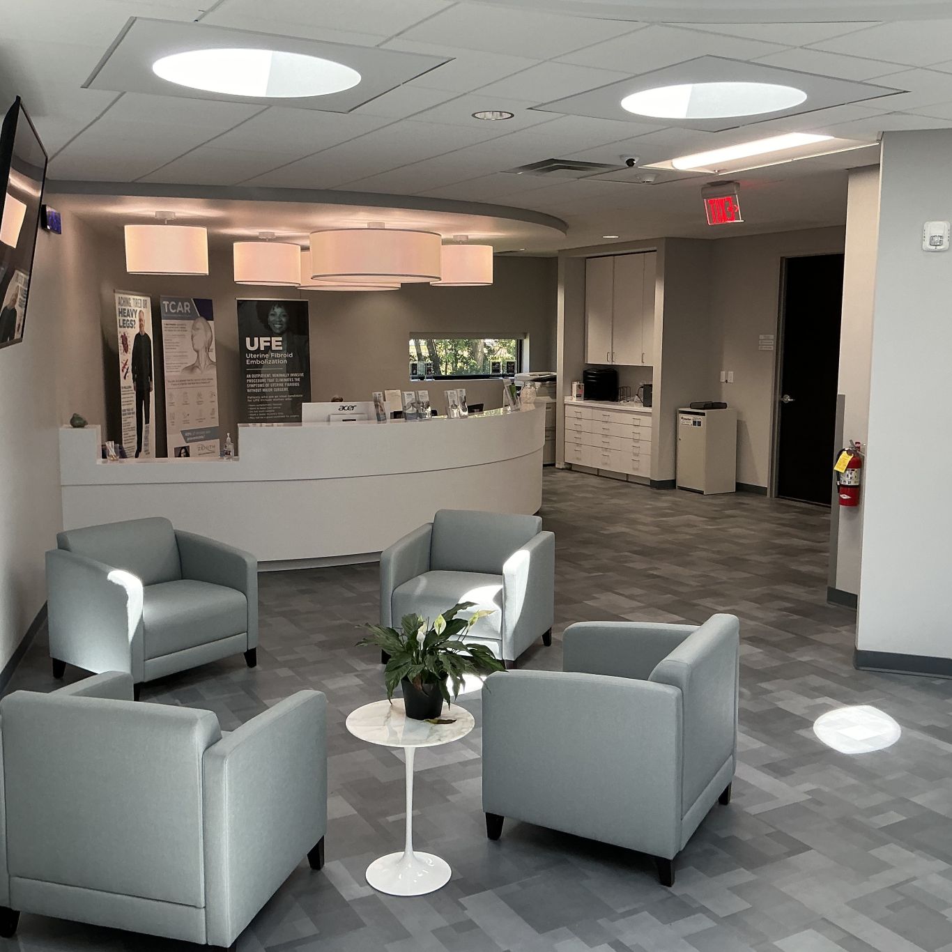 Zenith Front Desk/ Lobby