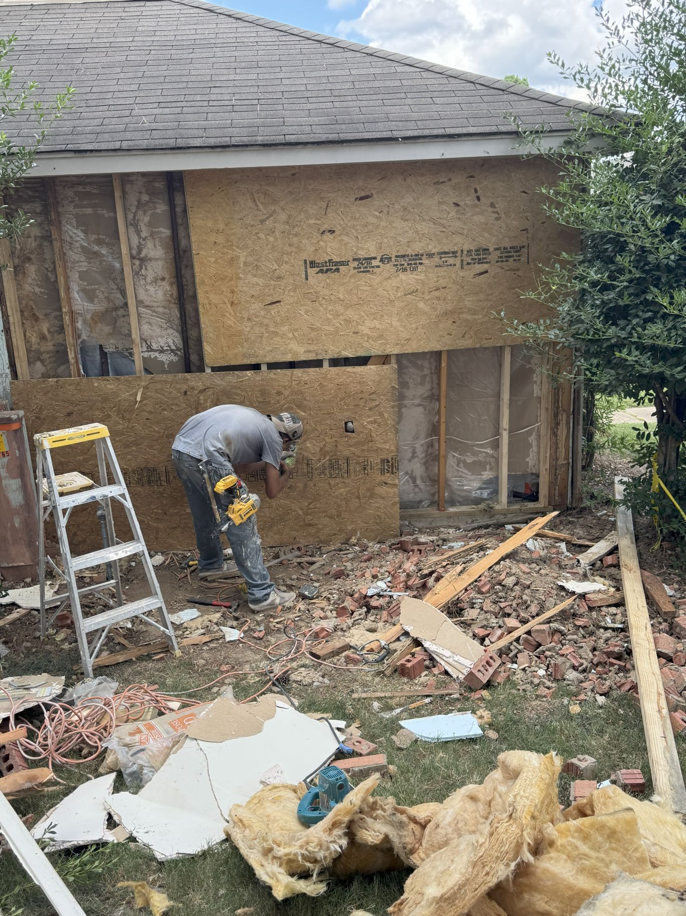 Exterior Wall Sheeting Repair
